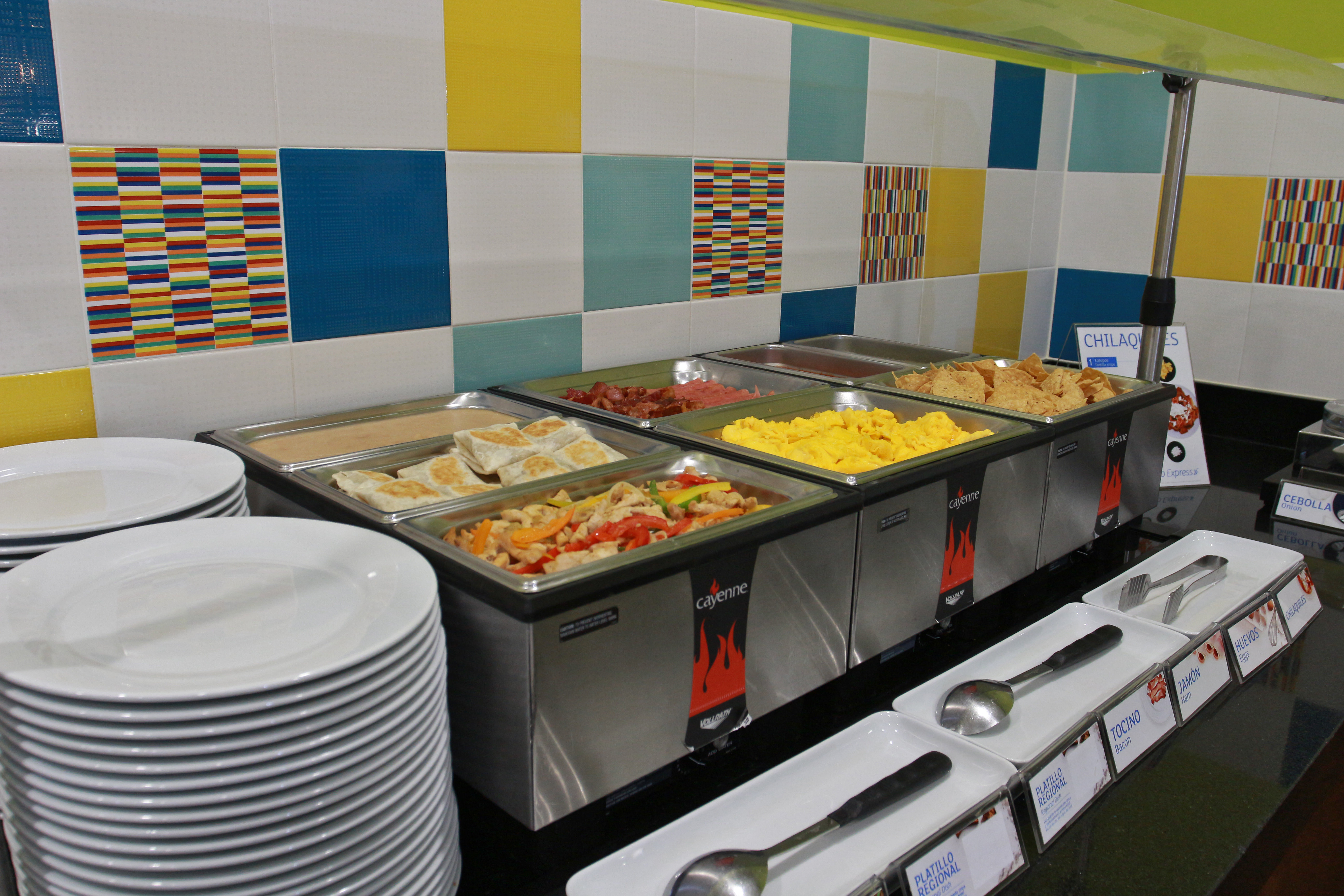 Holiday Inn Express & Suites Mexicali 50/66