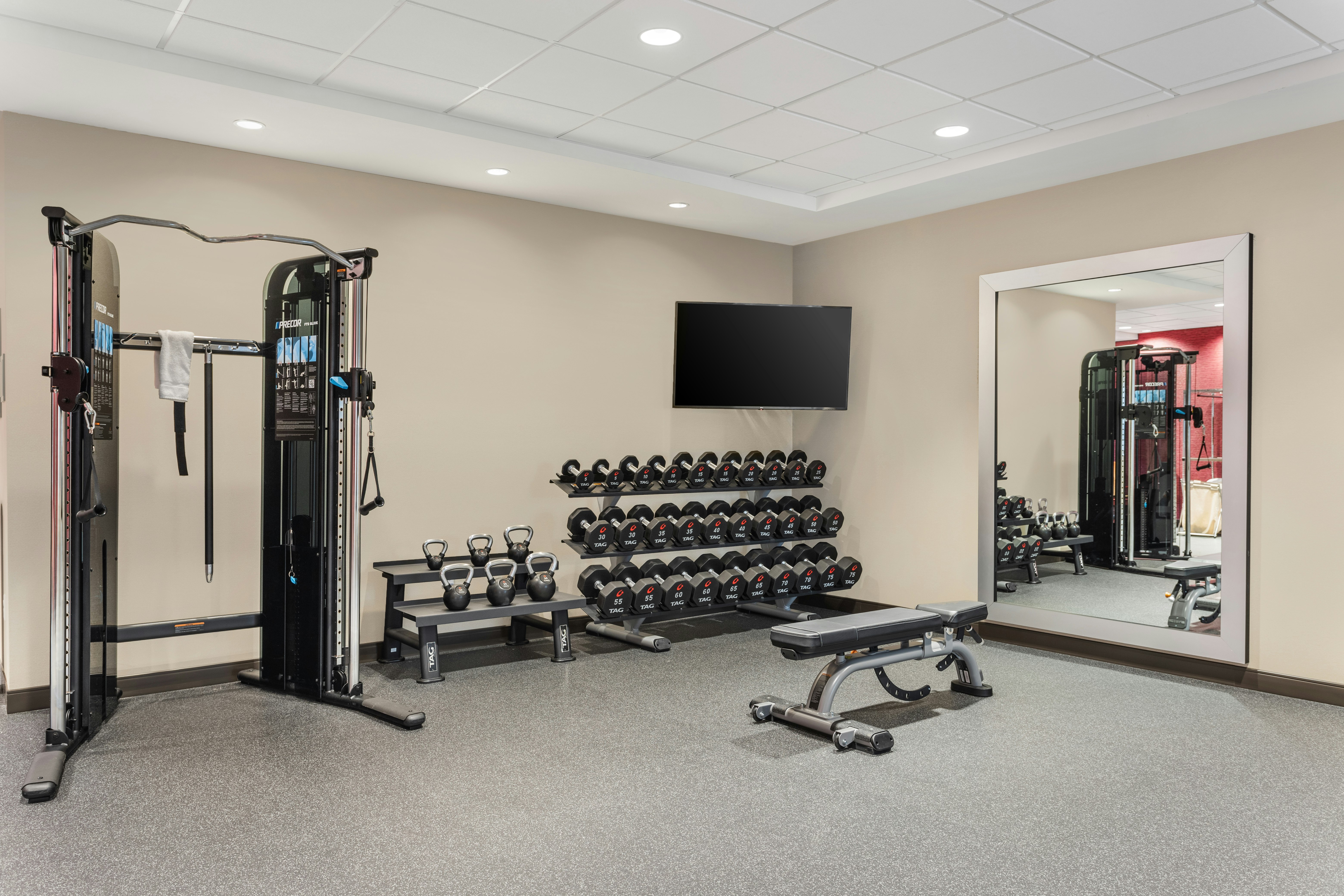 Home2 Suites by Hilton Cedar Rapids Westdale 11/17