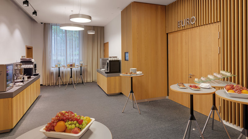HOLIDAY INN FRANKFURT ALTE OPER 31/75