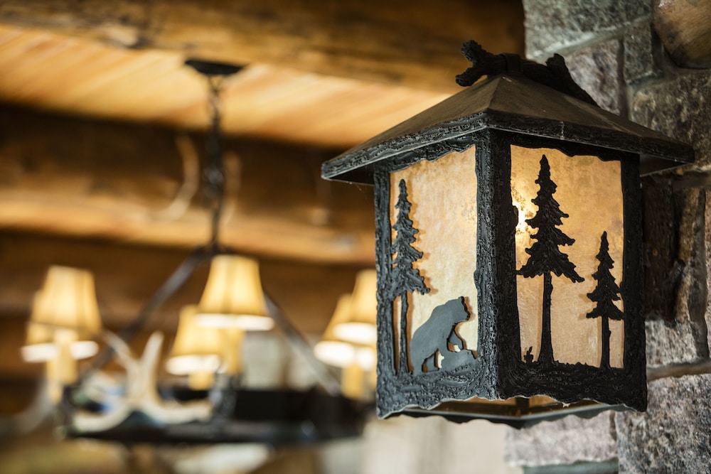 Whiteface Lodge 51/80