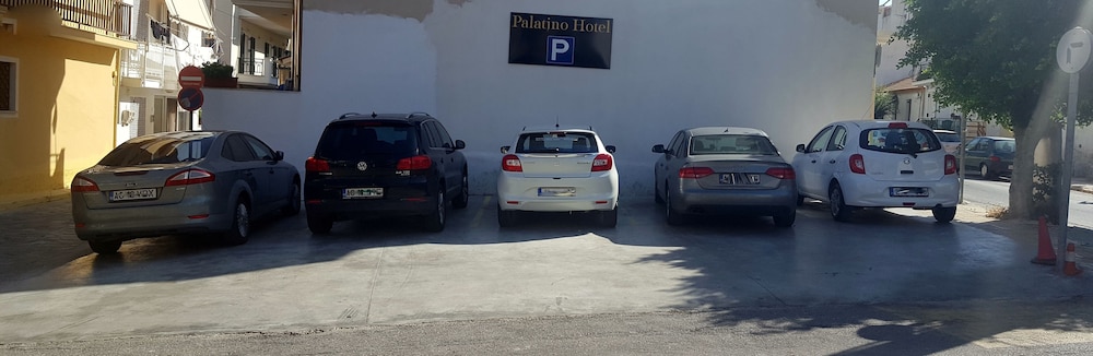 Palatino Hotel 75/83