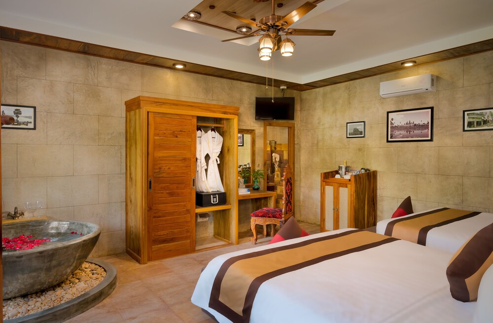 MODEL ANGKOR RESORT AND RESIDENCE 19/50