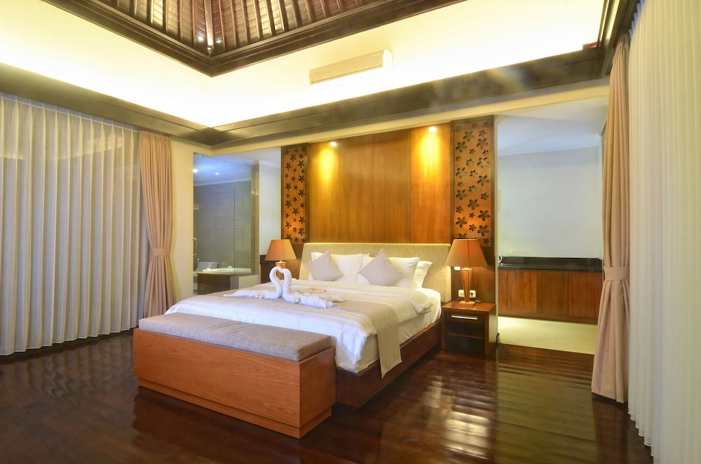 1 Bedroom, Villa, King Bed, with Pool