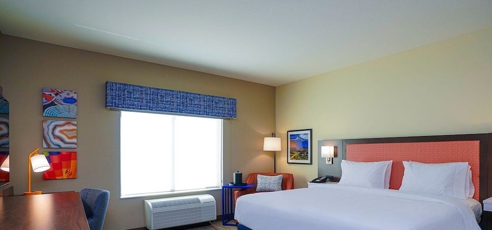 ROOM, KING BED, SOFA