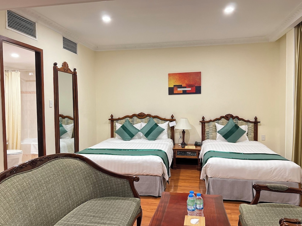 Riverside Hotel Saigon 25/42