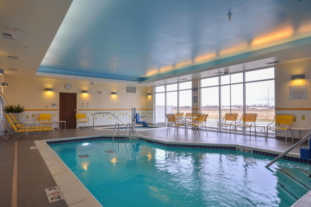 Fairfield Inn Suites St Louis Pontoon Beach Granite City in Granite City - IL