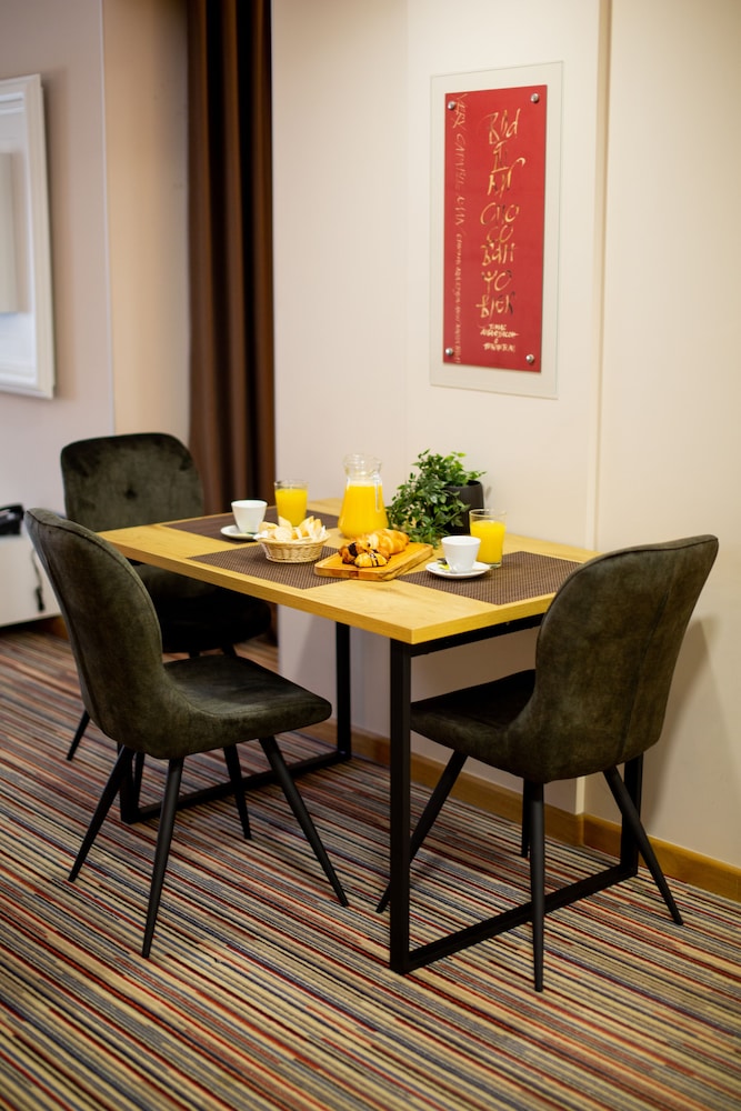 HOTEL TESLA SMART STAY 31/43