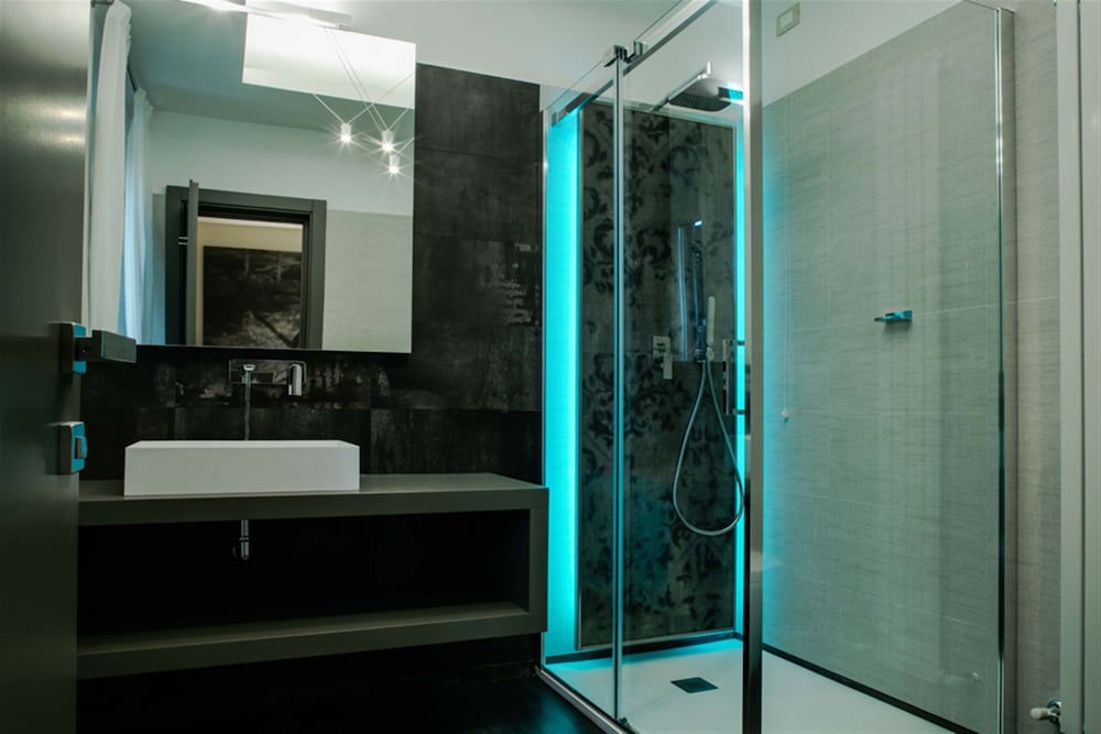 Via Veneto Luxury Suites 5/50