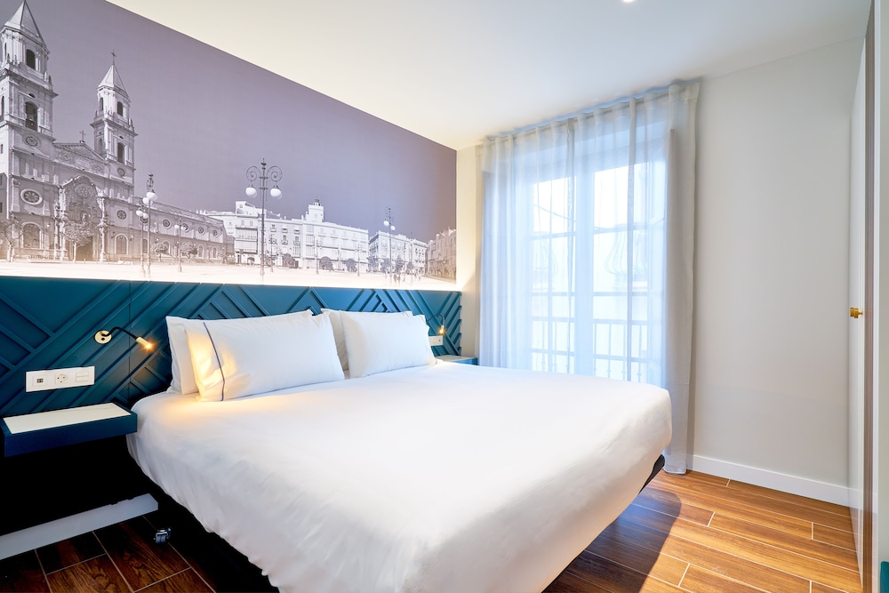 Tandem Torres de Cadiz Suites 13/50