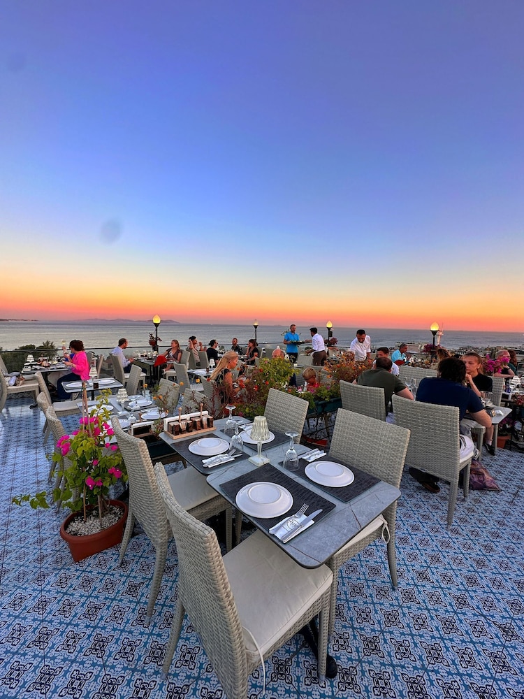 Byzantium Hotel & Suites 43/50