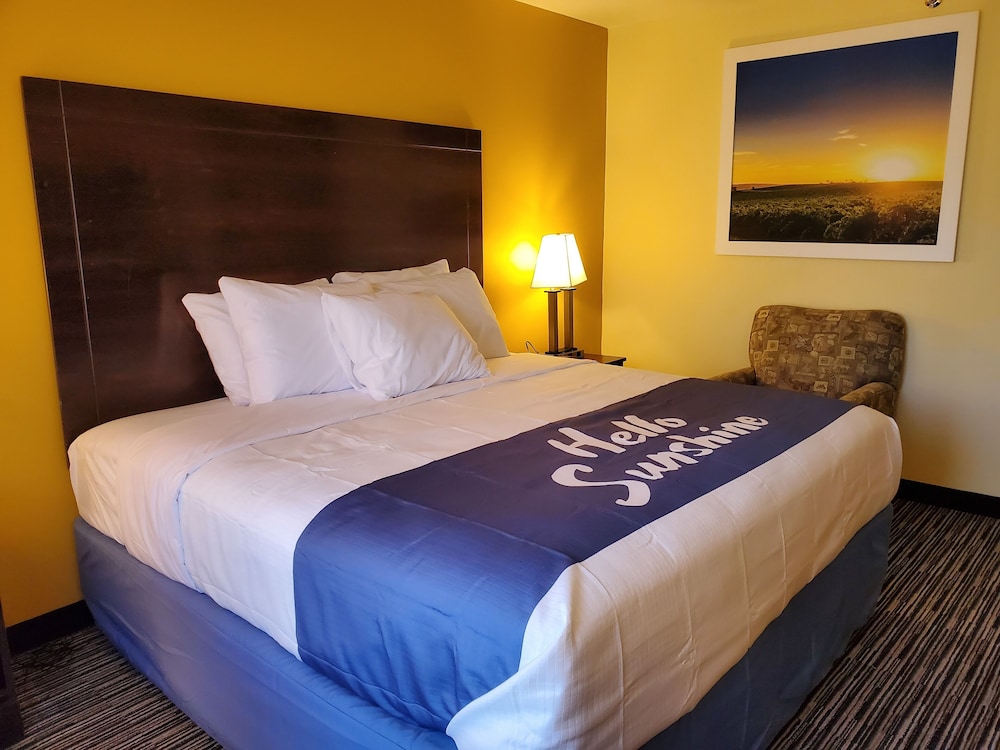 Days Inn by Wyndham Atlanta/Southlake/Morrow 16/36