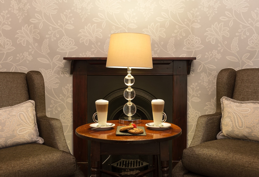 Best Western Salisbury Red Lion Hotel 61/67