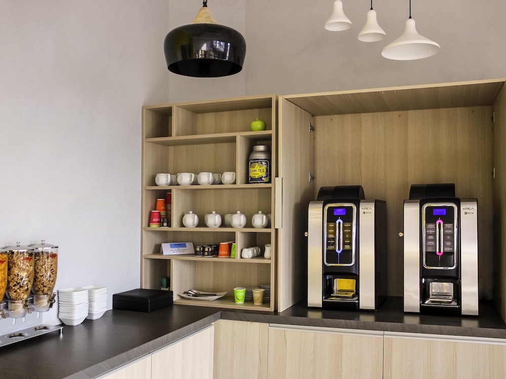 Ibis Styles Crolles Grenoble A41 13/38