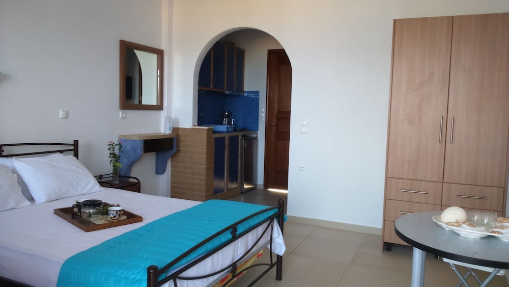 Ammoudia Studios 13/49