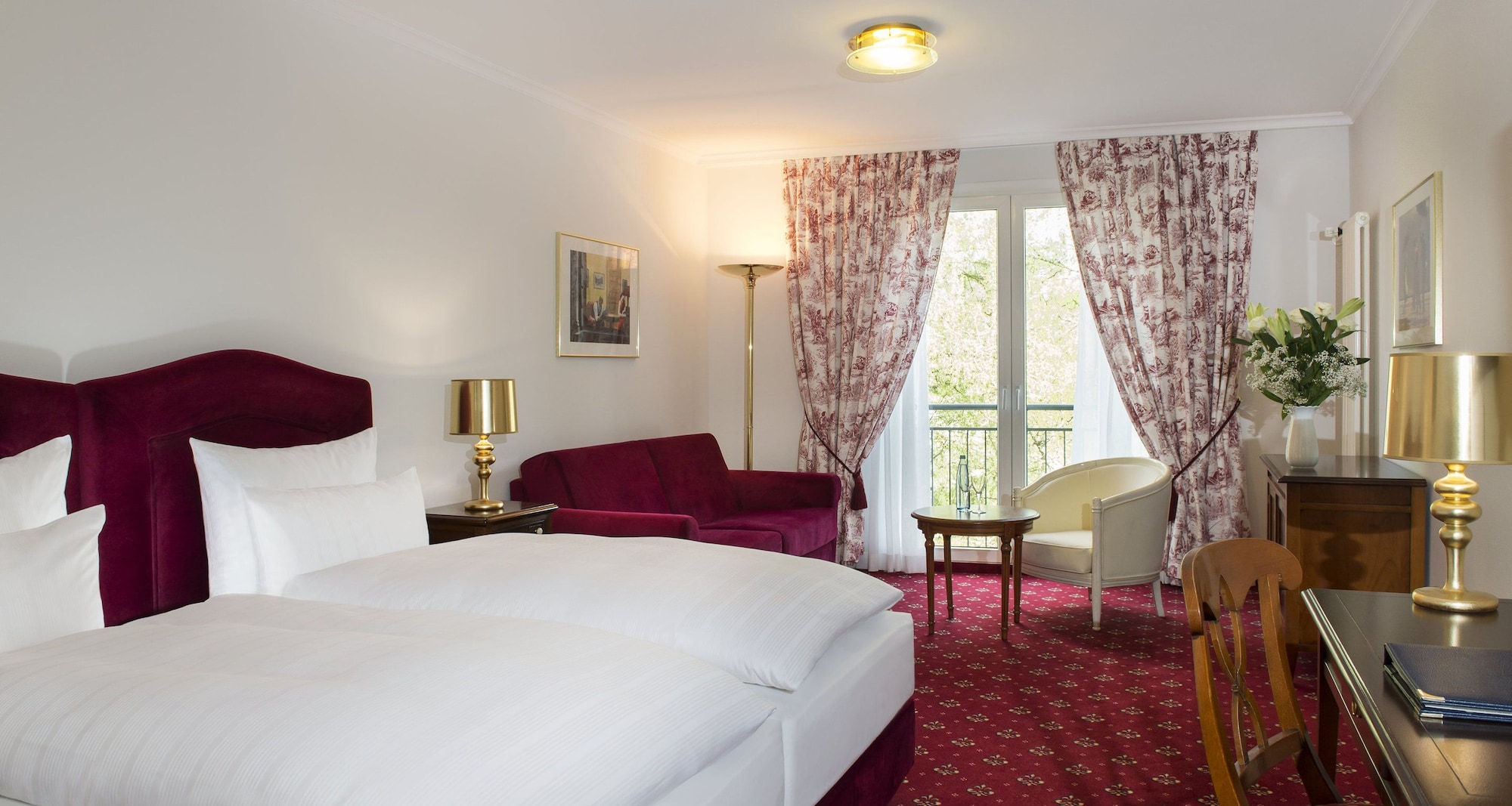 Deluxe, Twin Beds, Park View, Garden Area