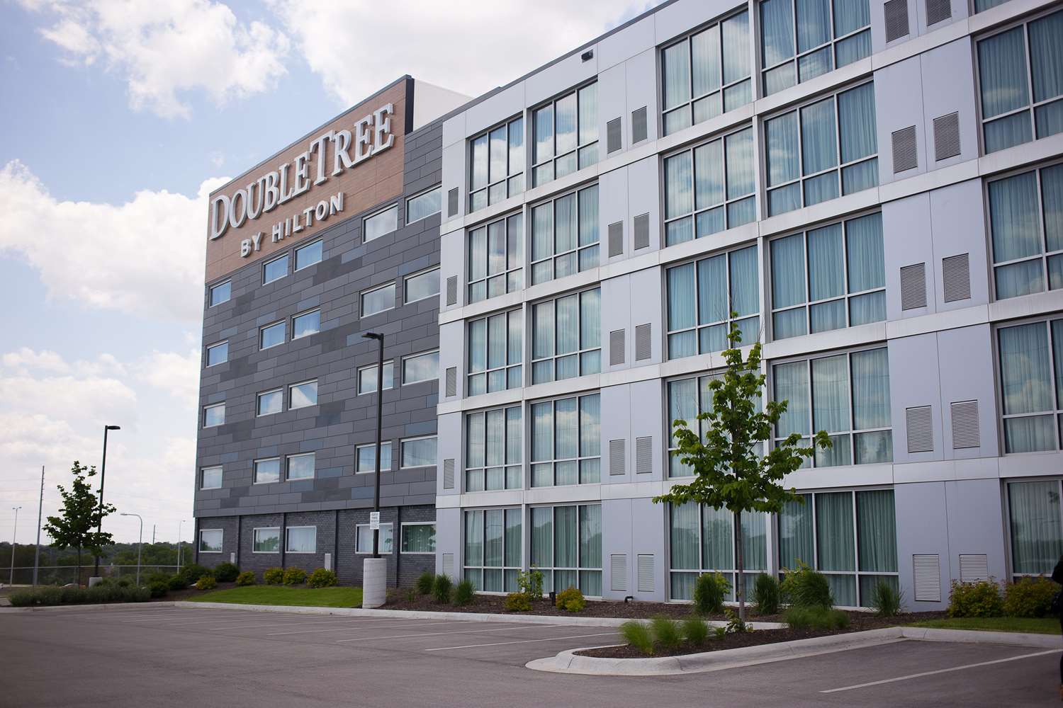 Doubletree By Hilton Omaha Southwest photo2