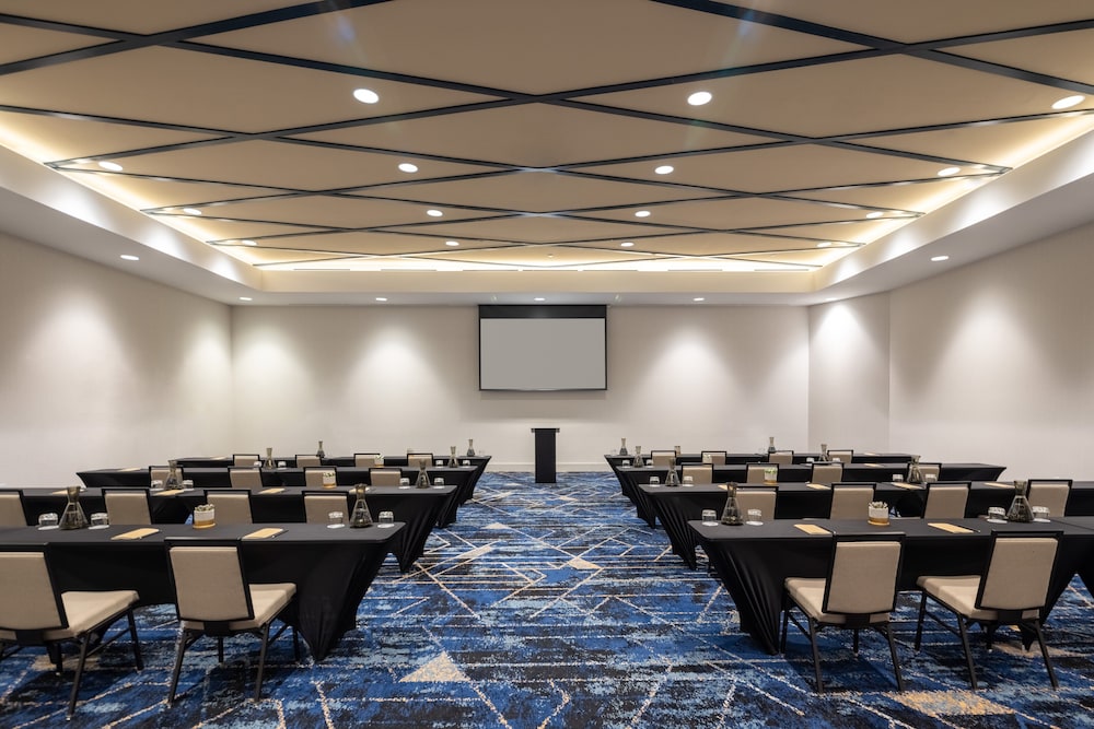 Crowne Plaza Atlanta NE - Norcross 37/49