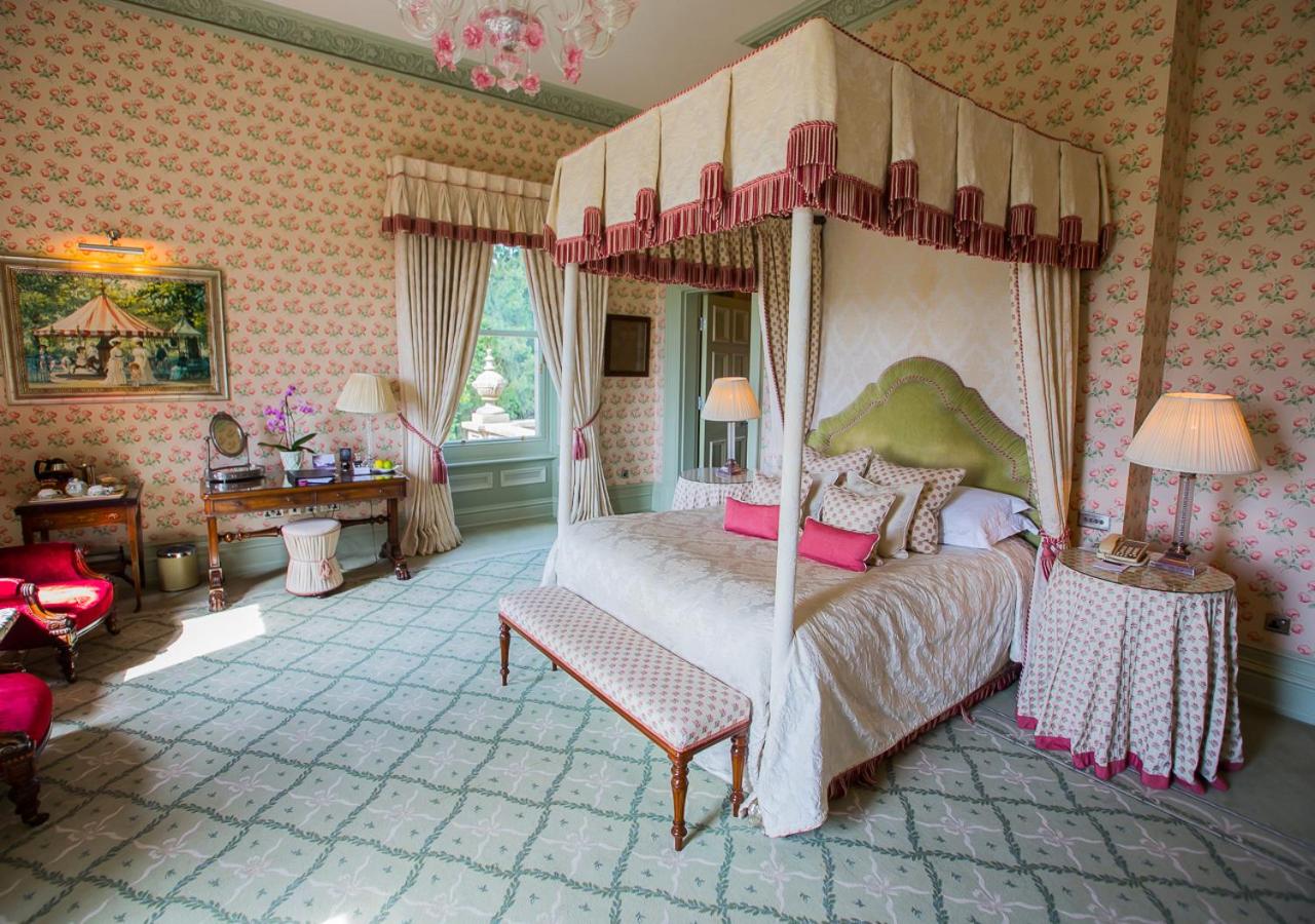 Four Poster, Suite