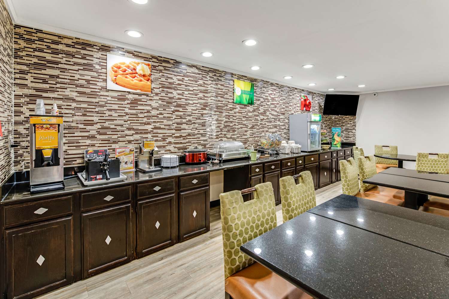 Quality Inn Merriam Kansas City 32/41