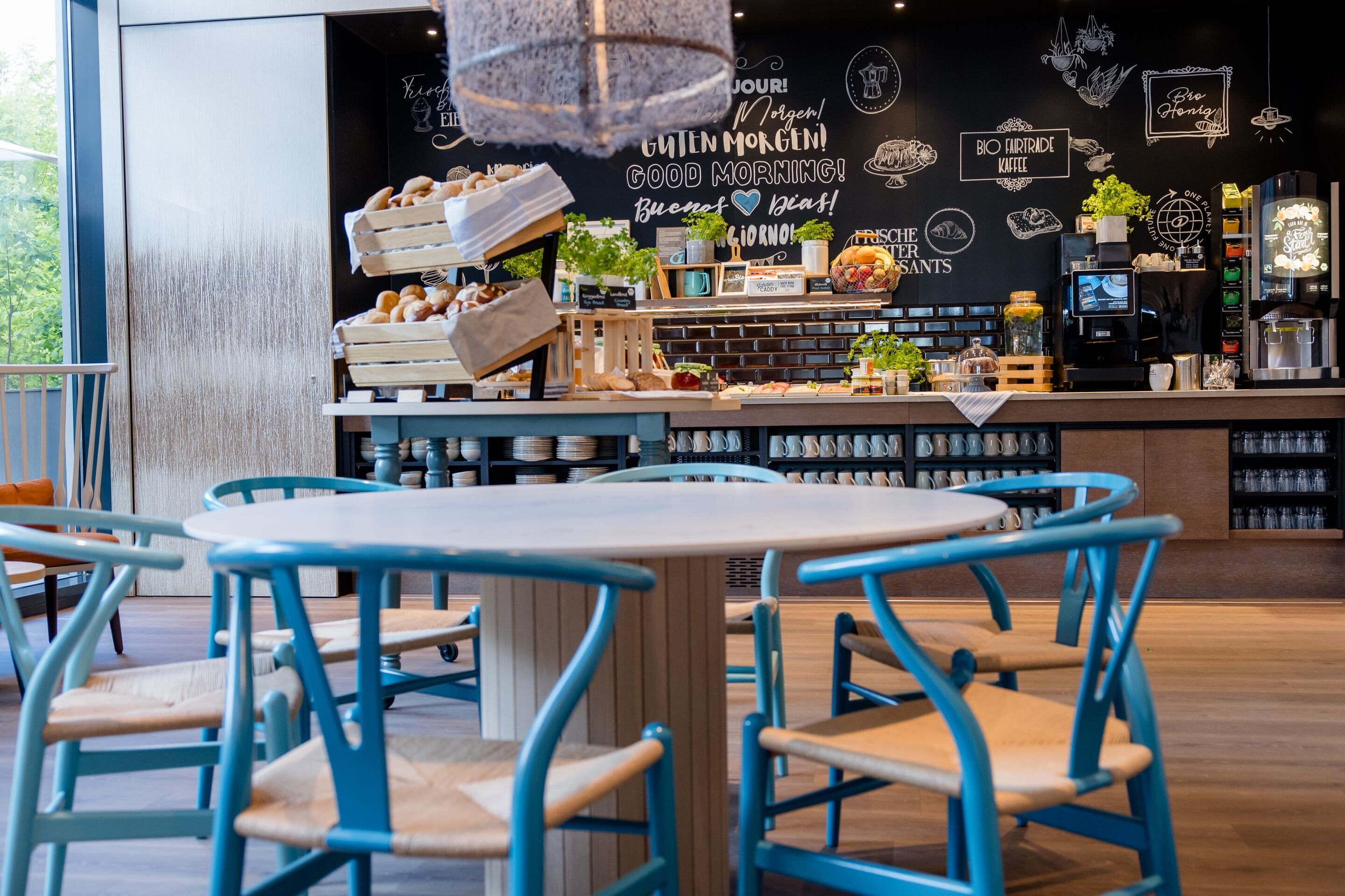 Hotel Motel One Rostock 12/18