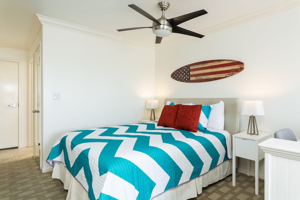 Luxury, Suite, Queen Bed, Ocean View, Sofa
