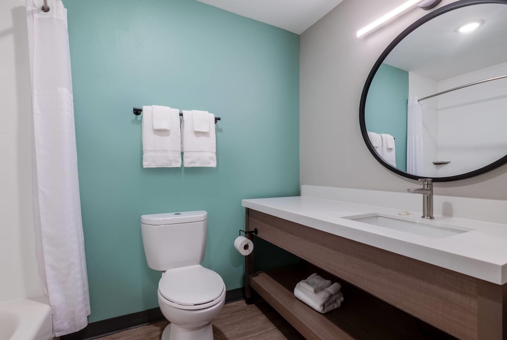 ECHO Suites Extended Stay by Wyndham Bozeman 60/68