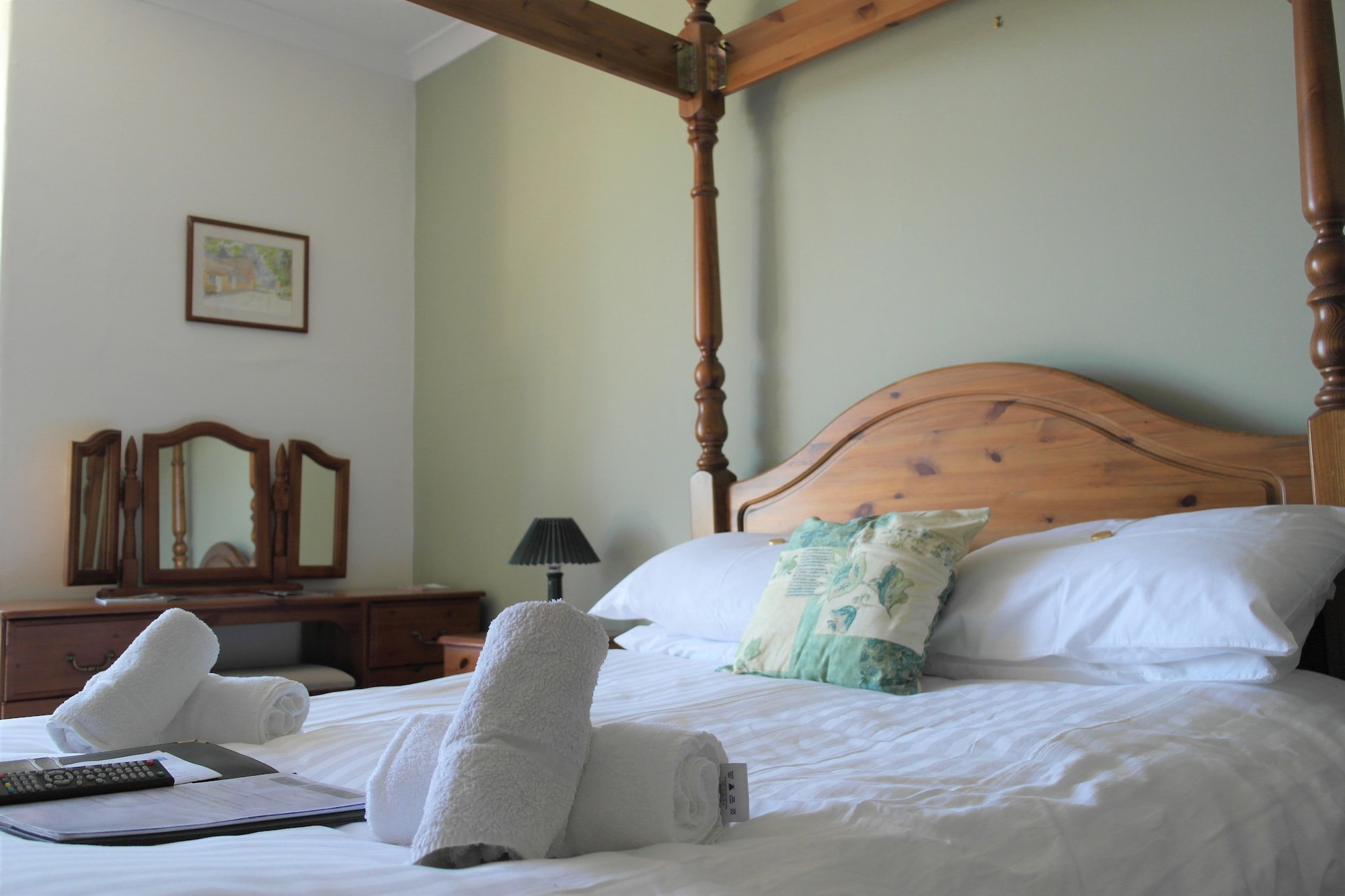 East, Double Bed