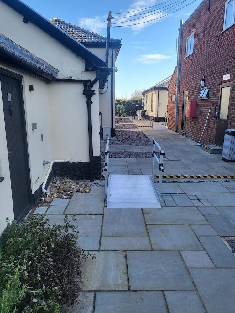 OYO Watton Vibe Hotel 36/50