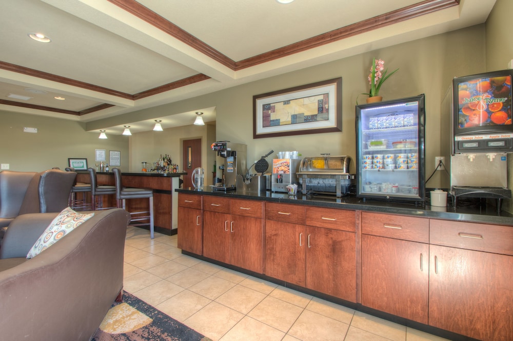 Cobblestone Inn And Suites Holyoke 27/37