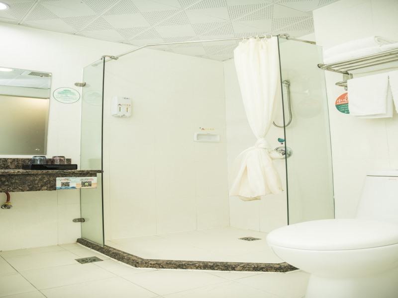 Greentree Inn Jinhua Railway Station Hotel 25/26