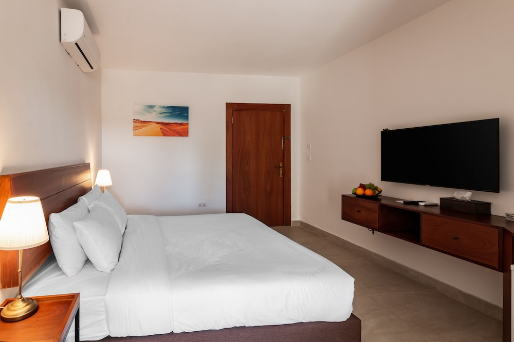 1 BEDROOM, DELUXE, DOUBLE BED, CITY VIEW
