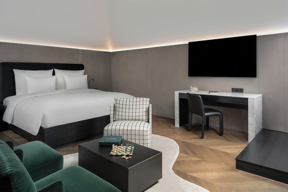 PANORAMIC, SUITE