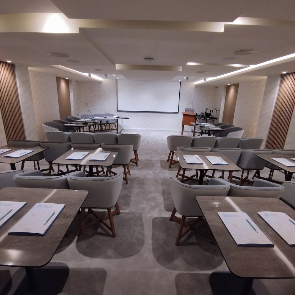 Leonardo Hotel Athens City Center 54/58