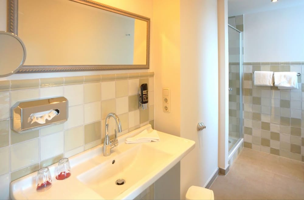 Golfhotel Kaiserin Elisabeth 65/68