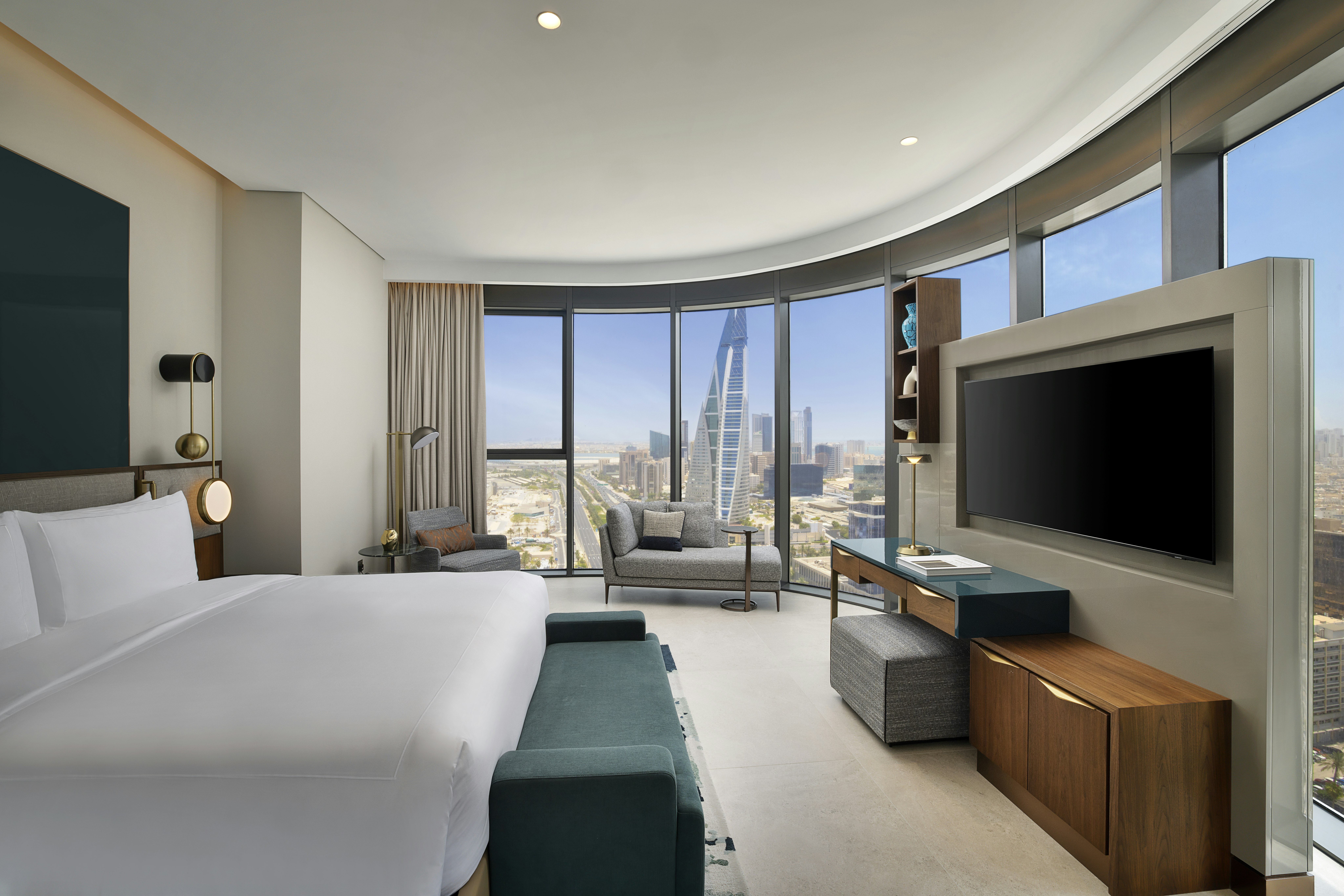 2 BEDROOMS, SUITE, KING BED, BAY VIEW