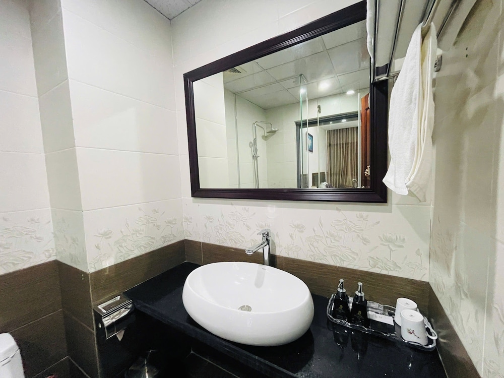 Phu Cuong Beach Hotel 69/69