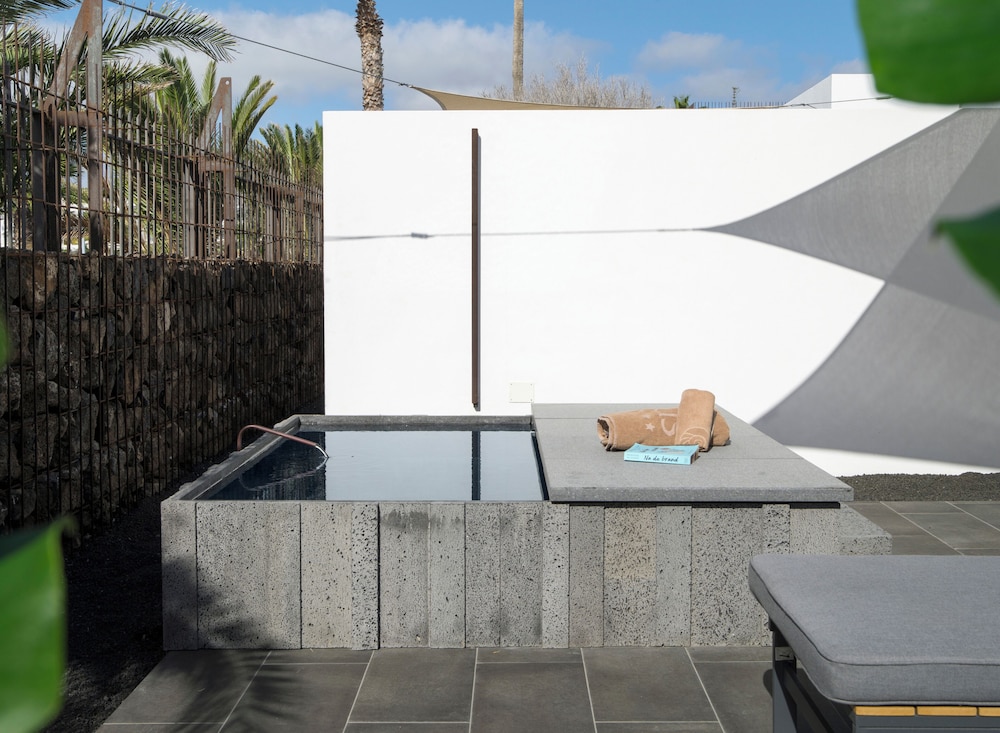 Nautilus Lanzarote Art Biosphere Bungalows 25/50