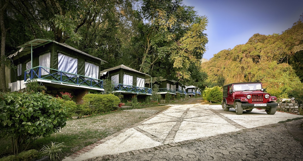 Latitude 29 By The Lake Resort 39/50