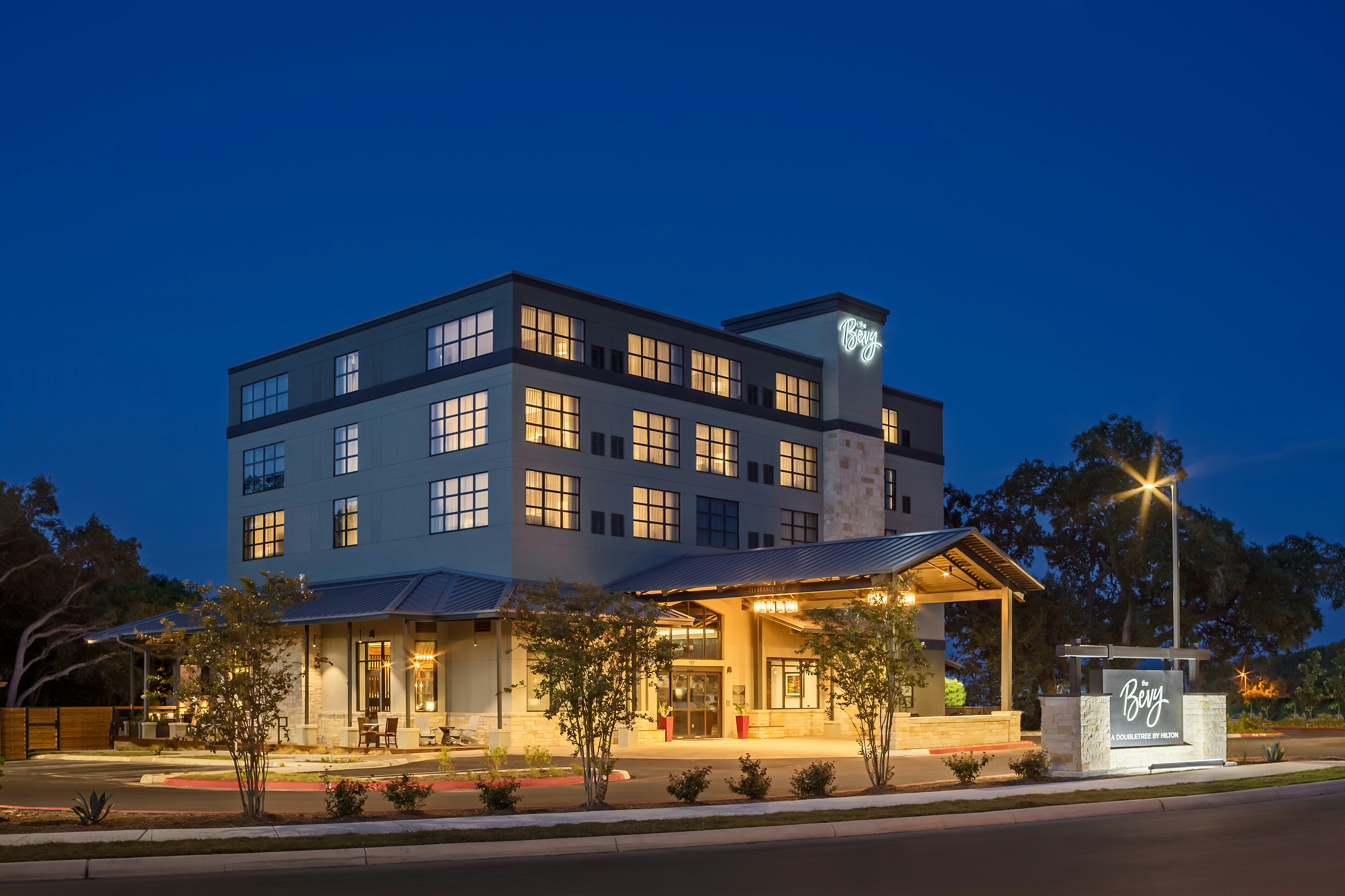 The Bevy Hotel Boerne A Doubletree By Hilton 2/46