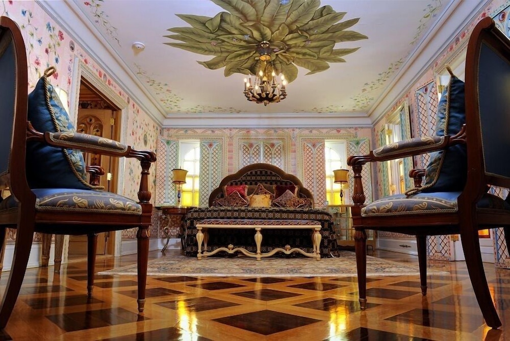 THE VILLA CASA CASUARINA 3/61