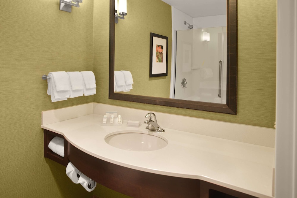 Hilton Garden Inn Akron 22/77