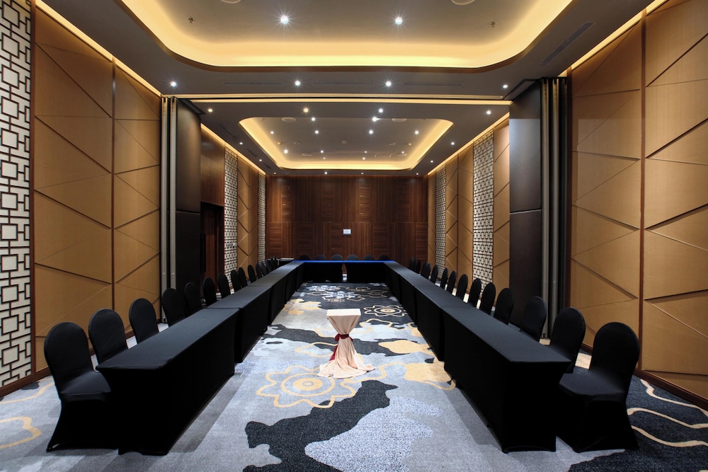 Aston Jambi Hotel & Conference Center 77/105