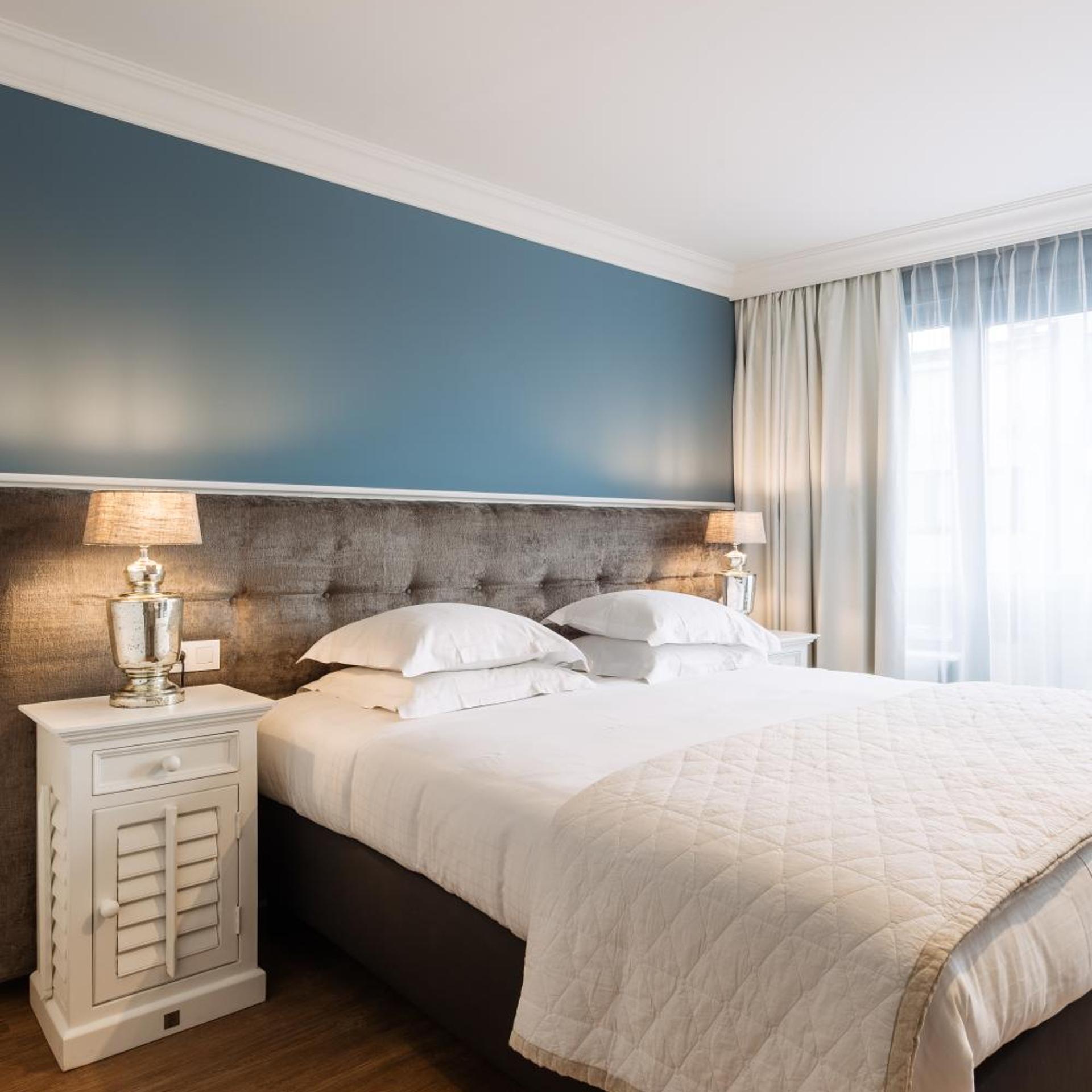 Double Bed, Street View