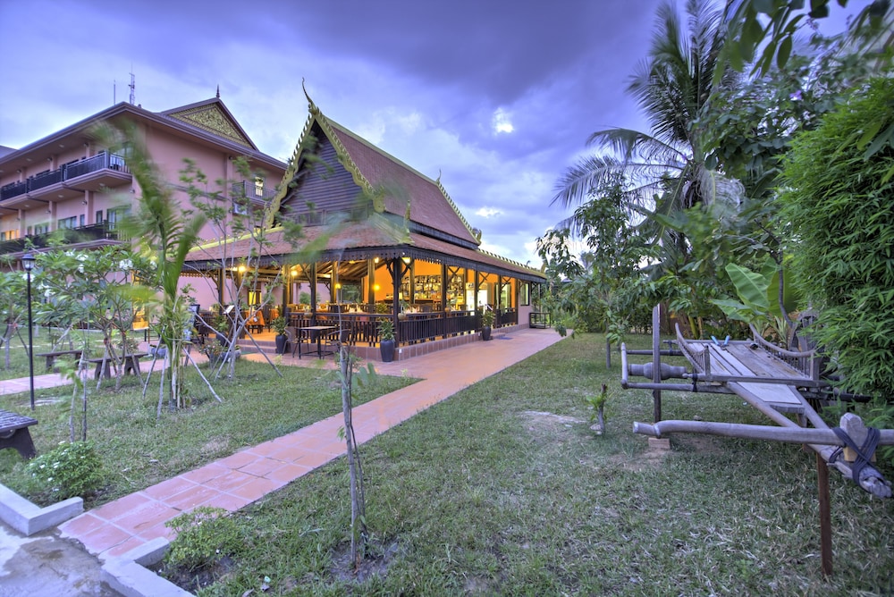 Kouprey Hotel 6/71