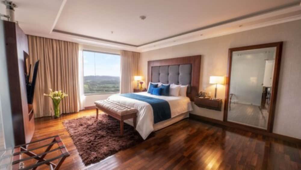 Hillary Nature Resort Spa 6/50