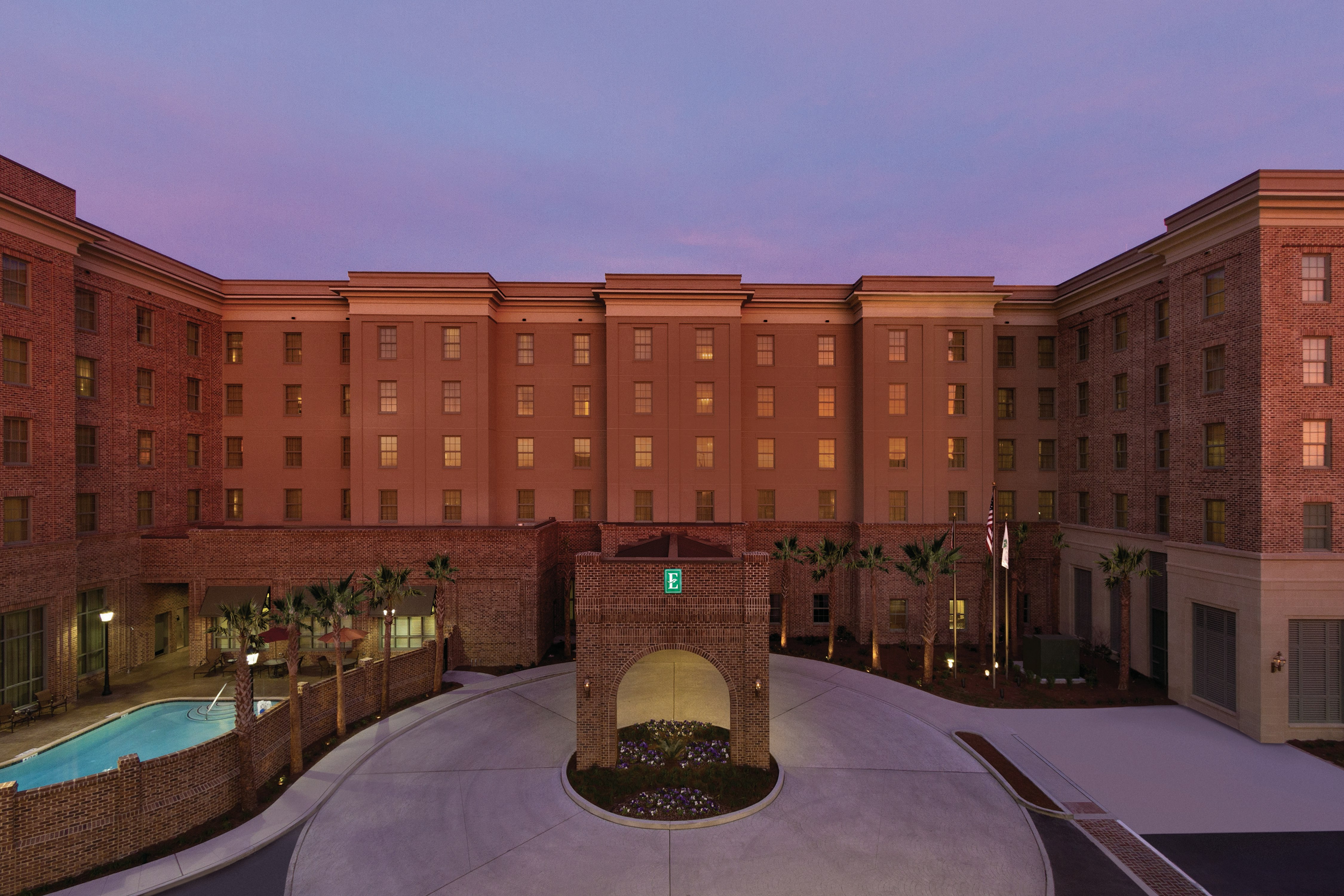 Embassy Suites by Hilton Savannah Historic District 5/35