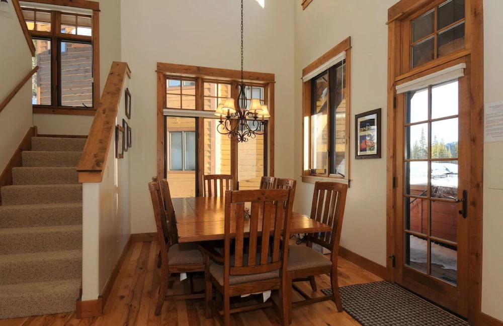 VACATION RENTALS BY BIG SKY RESORT 18/34