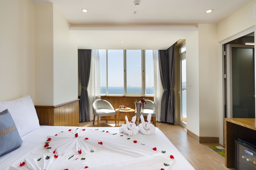 غرفة بريميير بسرير كوين بإطلالة على البحر، Quang Vinh Hotel 10/10