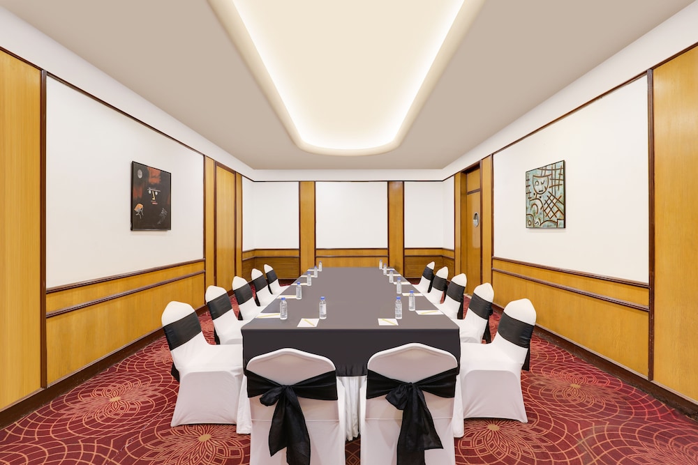 Lemon Tree Hotel Indore 46/57