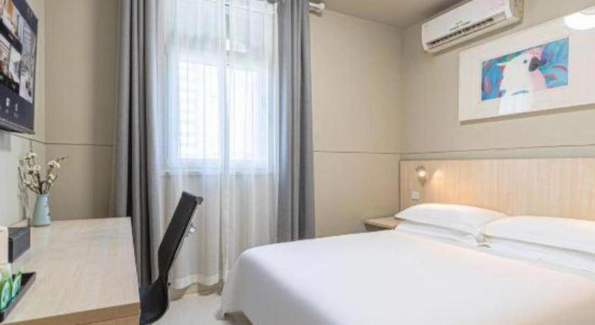 Jinjiang Inn (Weihai High-speed Railway Station Qingdao South Road) 23/50